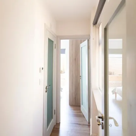 Spacious 1 Bedroom In Stylish Rathmines *