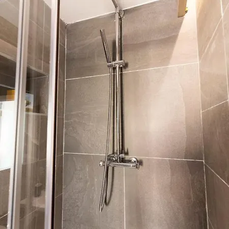 Apartment Spacious 1 Bedroom In Stylish Rathmines *