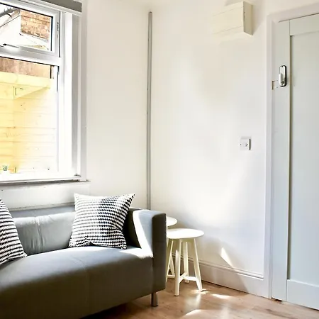 Apartment Spacious 1 Bedroom In Stylish Rathmines *
